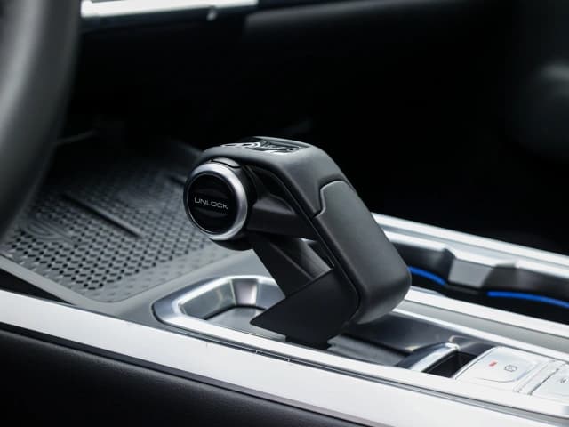 2025 TANK 400 Hi4-T City Edition 2.0L Turbo 4 Cyl PHEV 4WD AT - Beyond Autos - www.beyondautos.com
