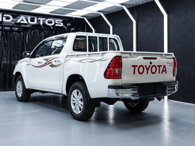 2025 Toyota Hilux Double Cab 2.7L 4 Cyl Petrol RWD MT - Beyond Autos - www.beyondautos.com