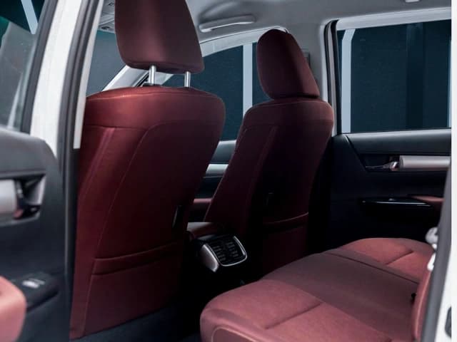 2025 Toyota Hilux Double Cab 2.7L 4 Cyl Petrol RWD MT - Beyond Autos - www.beyondautos.com