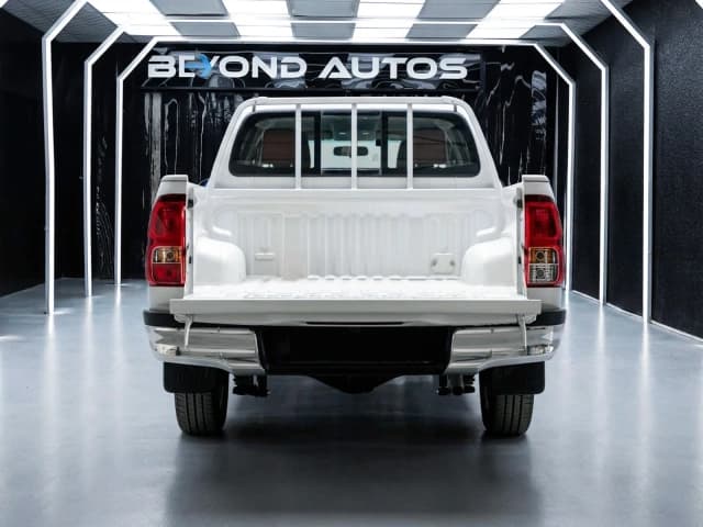 2025 Toyota Hilux Double Cab 2.7L 4 Cyl Petrol RWD MT - Beyond Autos - www.beyondautos.com