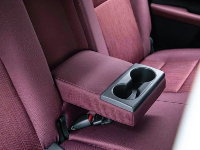 2025 Toyota Hilux SR5 2.7L 4 Cyl Petrol 4WD AT Push Start Bed Liner - Beyond Autos - www.beyondautos.com