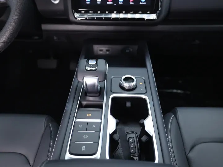 2025 JMC DADAO PICKUP 2.3L TURBO White Inside & Black - Beyond Autos - www.beyondautos.com