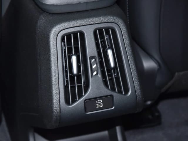 2026 BMW iX1 eDrive25L M Sport Range 563 km Single Motor EV FWD AT - Beyond Autos - www.beyondautos.com
