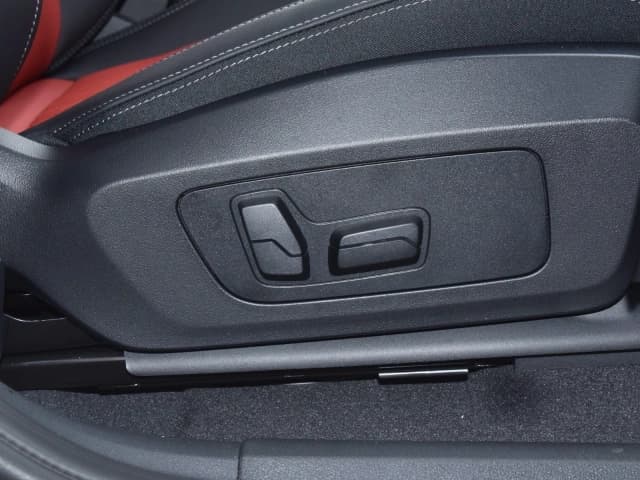 2026 BMW iX1 eDrive25L M Sport Range 563 km Single Motor EV FWD AT - Beyond Autos - www.beyondautos.com