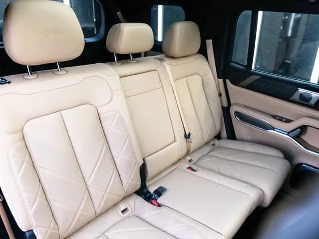 2026 BYD Leopard 8 2.0L Turbo 4 Cyl Petrol 4WD AT - Beyond Autos - www.beyondautos.com