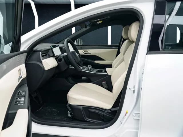 2026 BYD Qin DM-i 1.5L Turbo 4 Cyl PHEV FWD AT - Beyond Autos - www.beyondautos.com