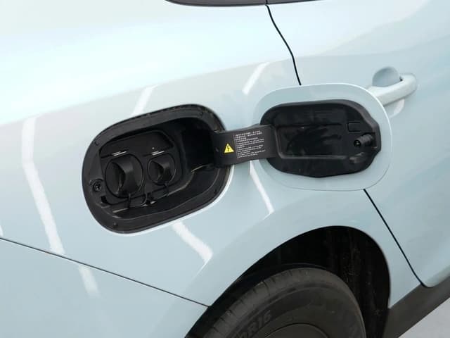 2026 BYD Qin Plus DM-i Progressive Edition 1.5L 4 cyl PHEV FWD CVT Range 128 km - Beyond Autos - www.beyondautos.com