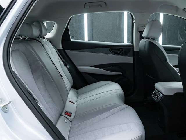 2026 BYD Seal 06 DM-i Premium 1.5L 4 Cyl PHEV FWD CVT - Beyond Autos - www.beyondautos.com