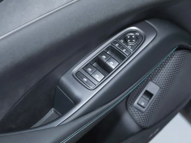 2026 BYD Seal 06 DM-i Premium Edition 1.5L 4 cyl PHEV FWD e-CVT - Beyond Autos - www.beyondautos.com