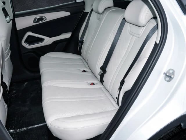 2026 BYD Yuan UP Leading 130 kW 177 Ps EV FWD AT - Beyond Autos - www.beyondautos.com