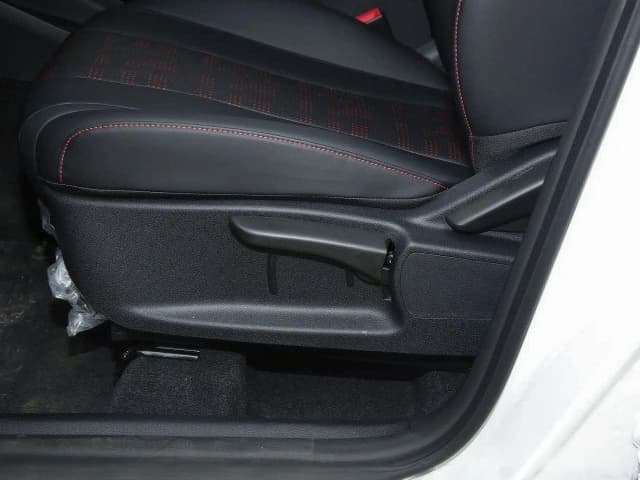 2026 BYD e2 Glory Edition Luxury kW 70-95 Ps EV FWD AT - Beyond Autos - www.beyondautos.com