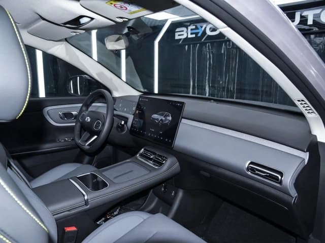 2026 Changan Qiyuan Q05 Air 405 km EV FWD AT - Beyond Autos - www.beyondautos.com