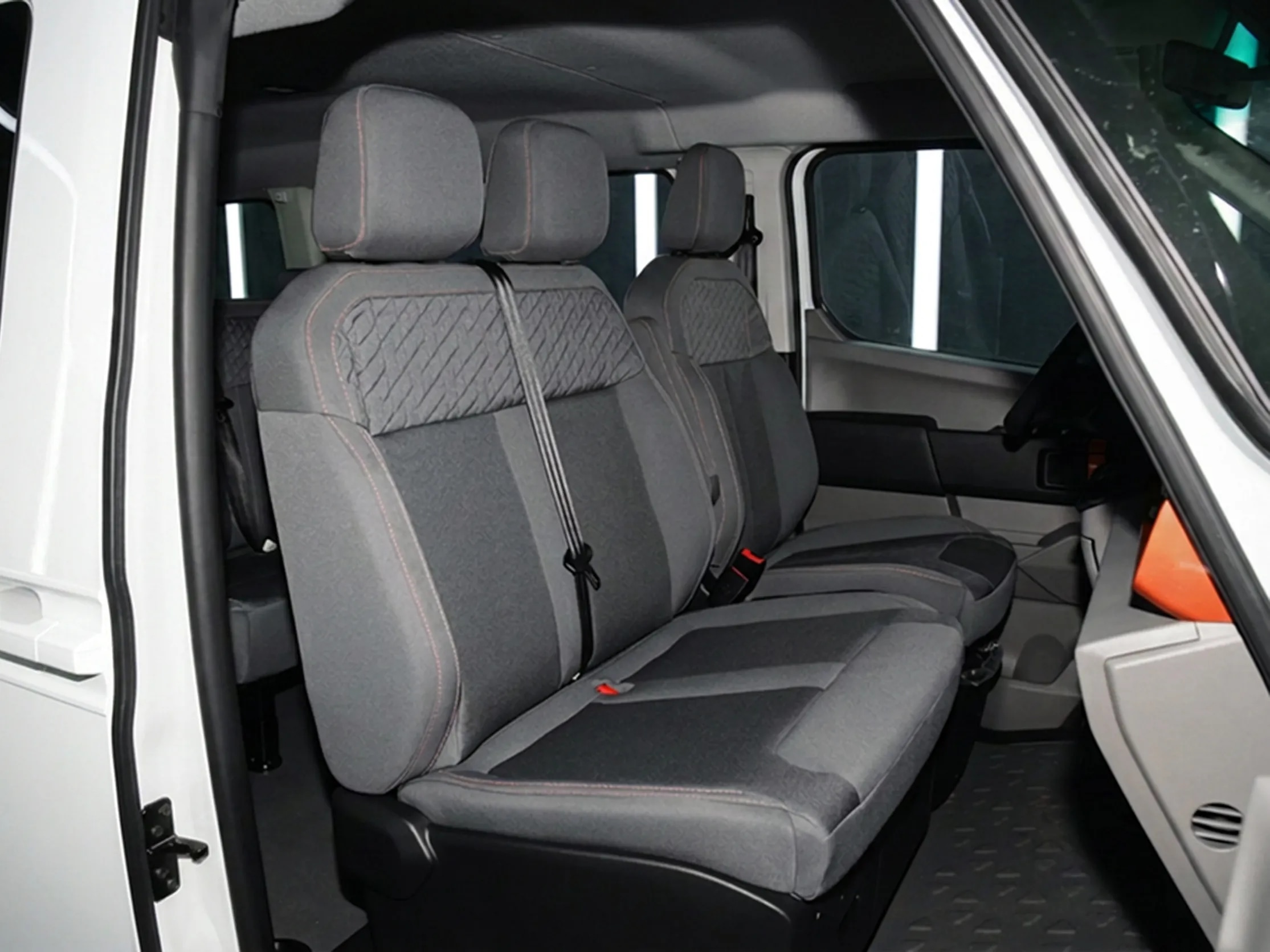 2026 Farizon SV Passenger L2H1 83 FWD AT - Beyond Autos - www.beyondautos.com
