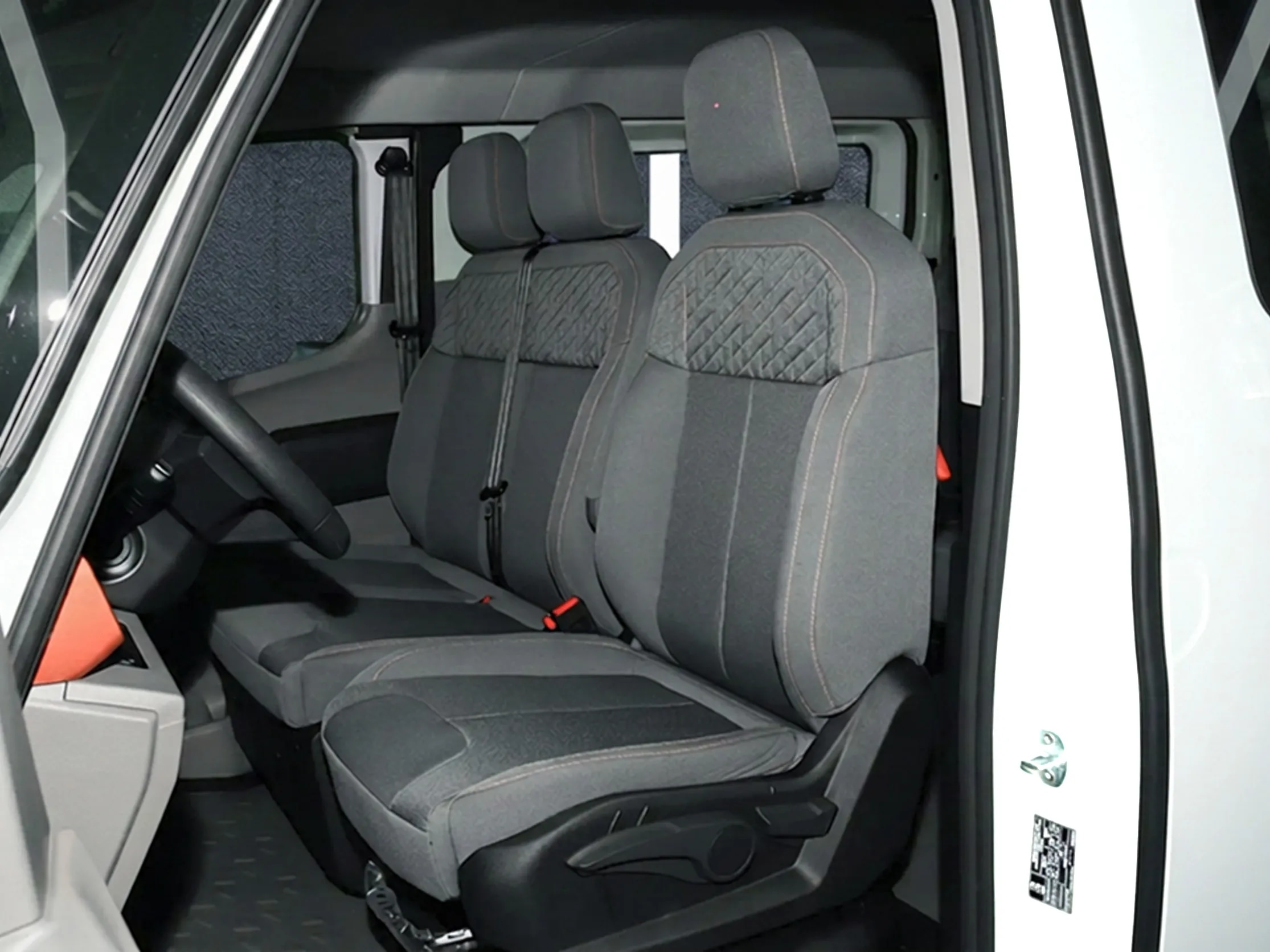 2026 Farizon SV Passenger L2H1 83 FWD AT - Beyond Autos - www.beyondautos.com