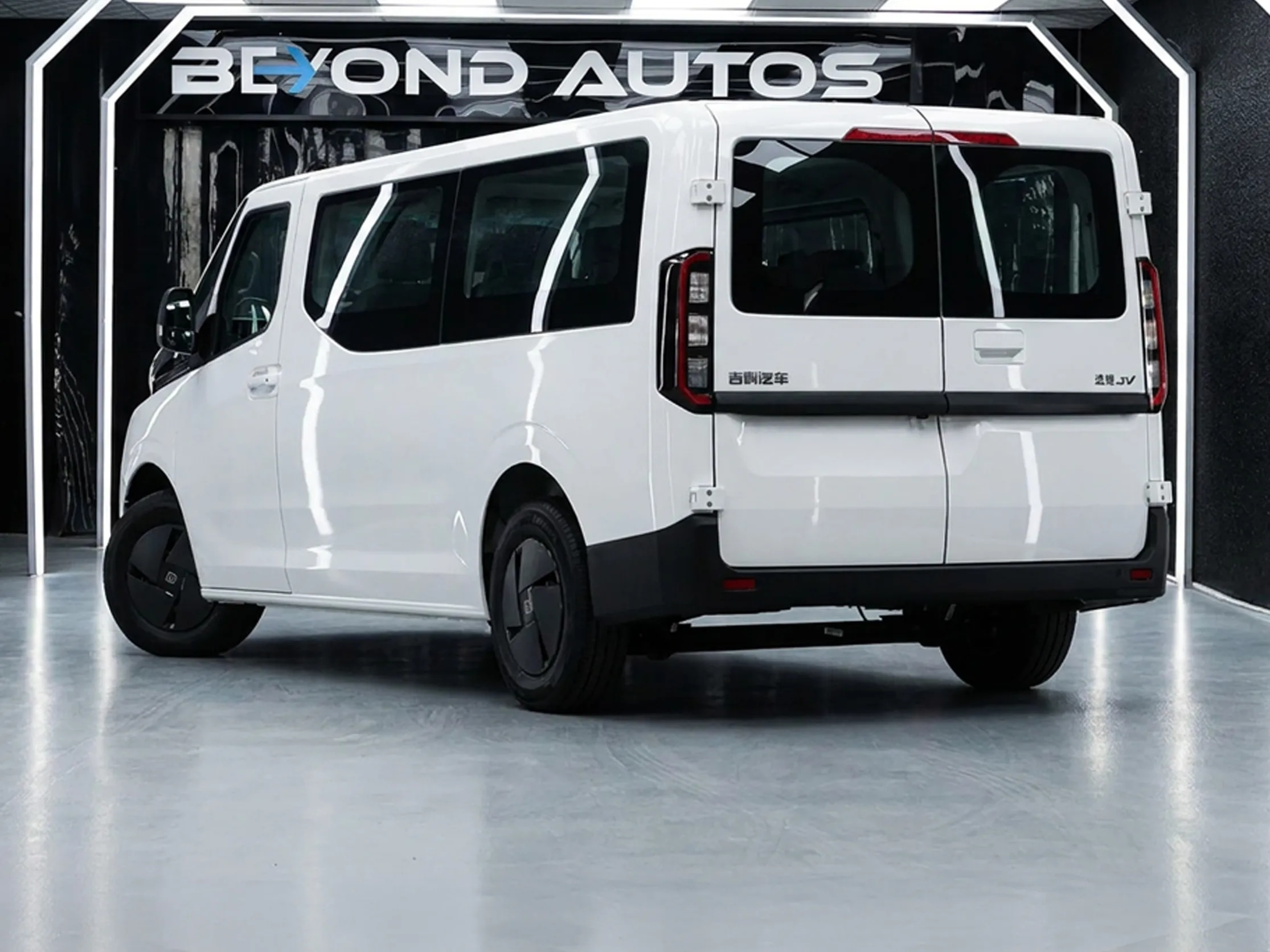 2026 Farizon SV Passenger L2H1 83 FWD AT - Beyond Autos - www.beyondautos.com