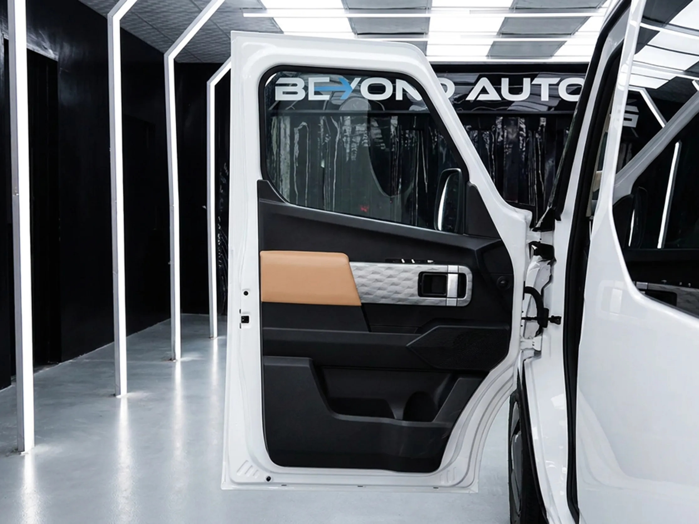 2026 Farizon SV Passenger L2H2 83 FWD AT - Beyond Autos - www.beyondautos.com