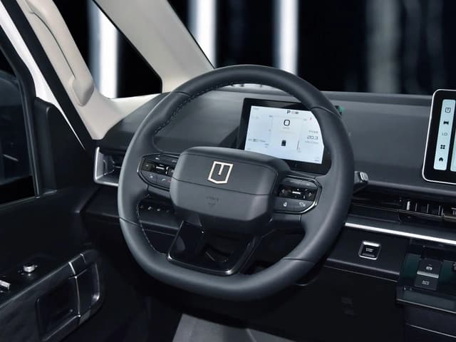 2026 Farizon SV Passenger L2H2 83 FWD AT - Beyond Autos - www.beyondautos.com