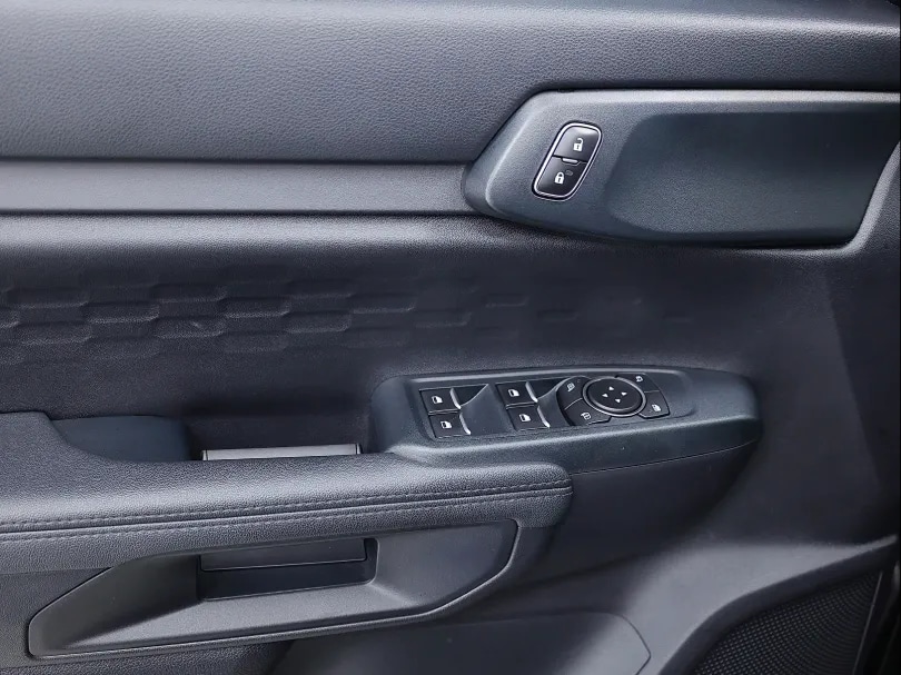 2026 Ford Everest XLS 2.3L L4 Echoboost Petrol AT - Beyond Autos - www.beyondautos.com
