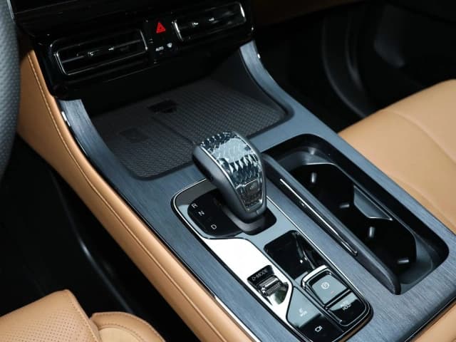2026 GAC GS8 Luxury Edition 2.0L 4 cyl Petrol 4WD AT - Beyond Autos - www.beyondautos.com