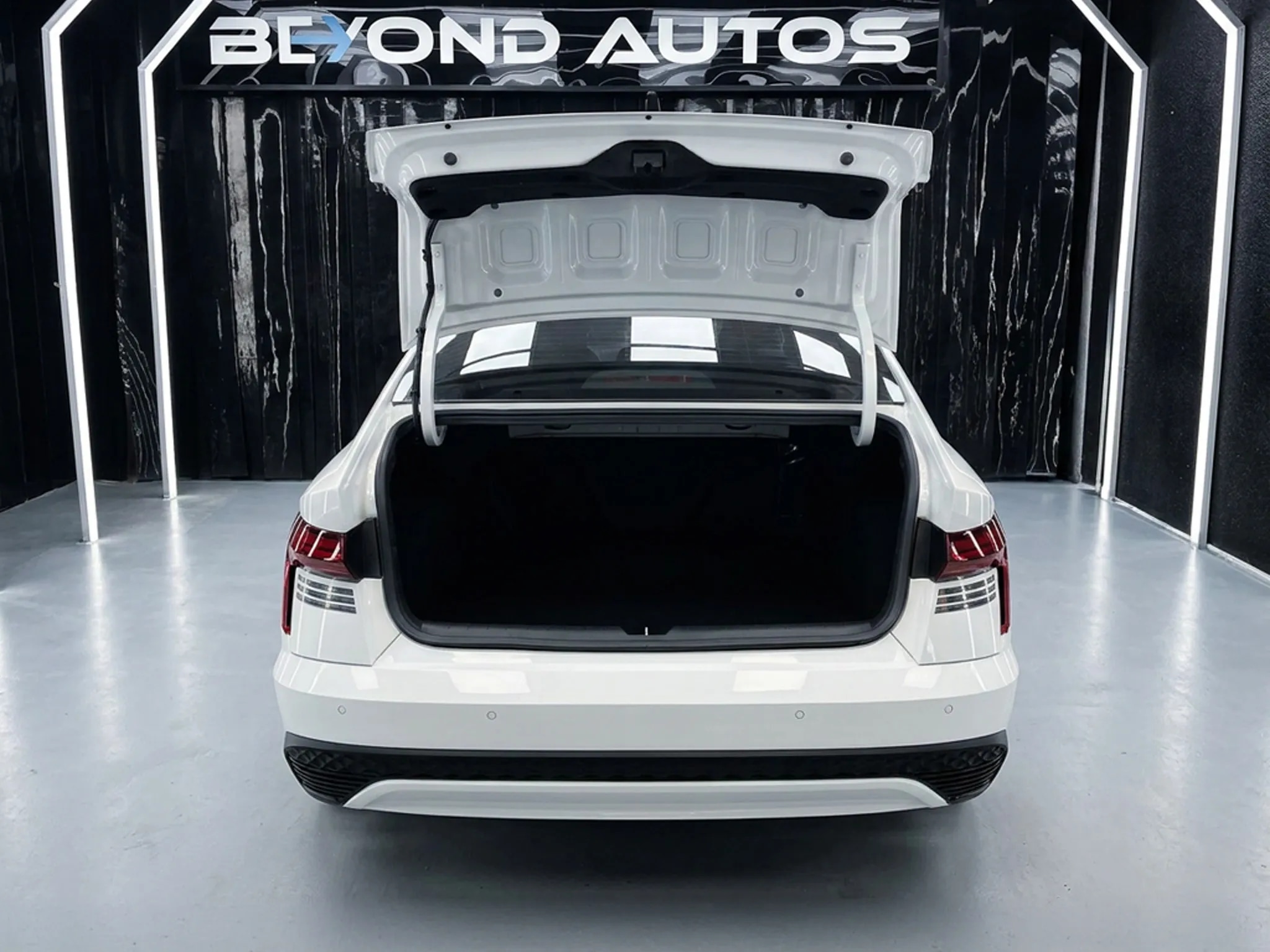 2026 Hyundai Accent Luxury 1.5L L4 Petrol FWD AT - Beyond Autos - www.beyondautos.com