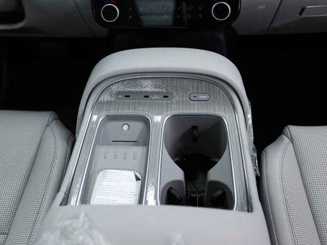 2026 Hyundai Palisade Calligraphy 2.5 T-GDI HEV AT - Beyond Autos - www.beyondautos.com