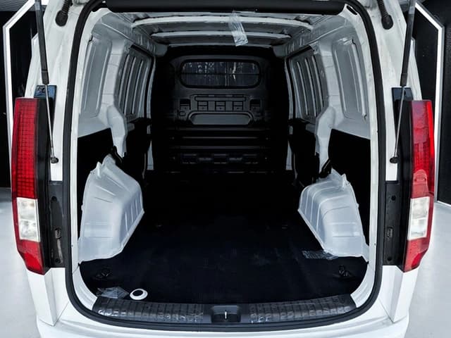 2026 Hyundai Staria Panel Basic 2.2L 4 Cyl Diesel FWD AT - Beyond Autos - www.beyondautos.com