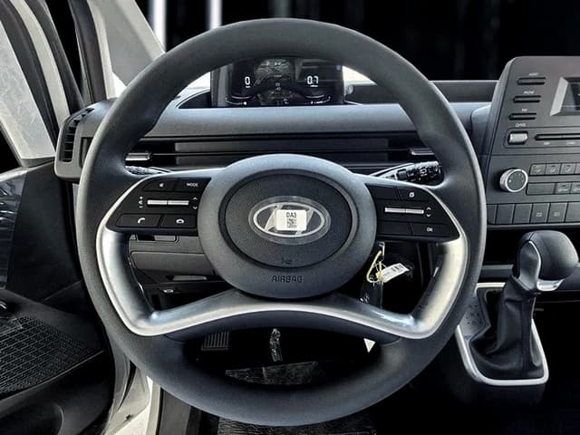 2026 Hyundai Staria Panel Basic 2.2L 4 Cyl Diesel FWD AT - Beyond Autos - www.beyondautos.com
