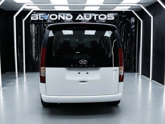 2026 Hyundai Staria Panel Basic 2.2L 4 Cyl Diesel FWD AT - Beyond Autos - www.beyondautos.com