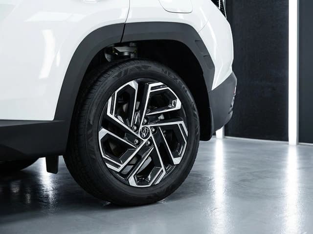 2026 Hyundai Tucson Full Option 1.6L Turbo 4 Cyl Petrol FWD DCT - Beyond Autos - www.beyondautos.com