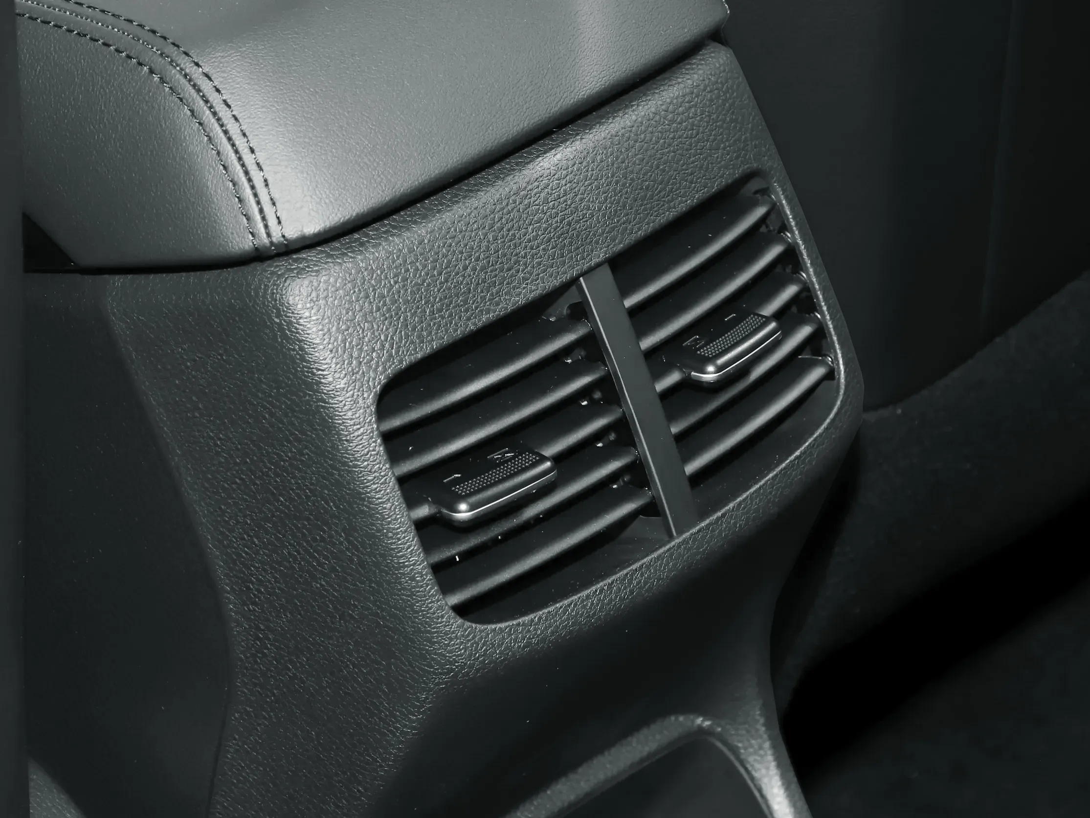 2026 KIA Seltos Luxury Edition 1.5L 4 Cyl Petrol FWD AT - Beyond Autos - www.beyondautos.com