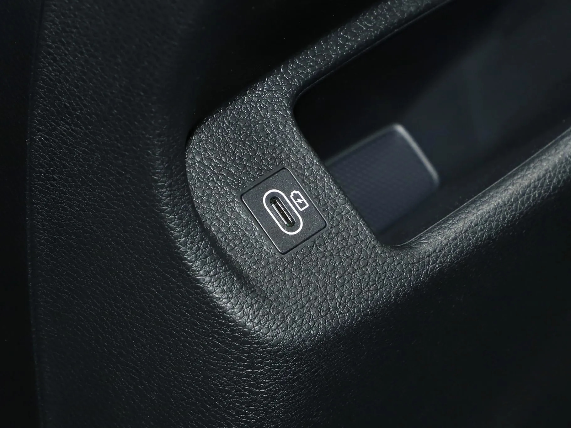 2026 KIA Seltos Luxury Edition 1.5L 4 Cyl Petrol FWD AT - Beyond Autos - www.beyondautos.com