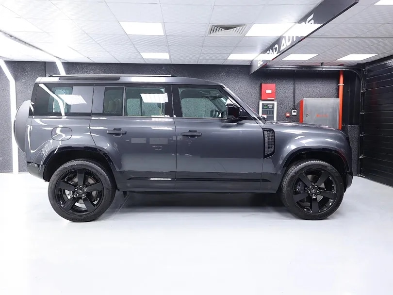2026 Land Rover Defender 110 X-Dynamic HSE AWD 3.0L V6 Petrol AT