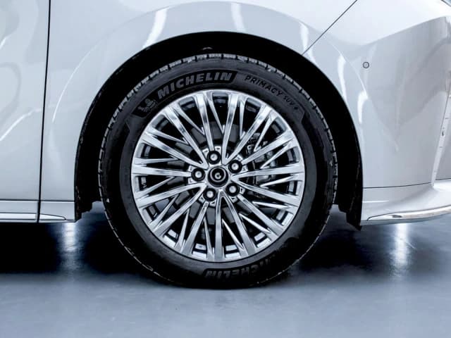 2026 Lexus LM 350h Takumi 2.5L 4 Cyl Hybrid AWD AT - Beyond Autos - www.beyondautos.com