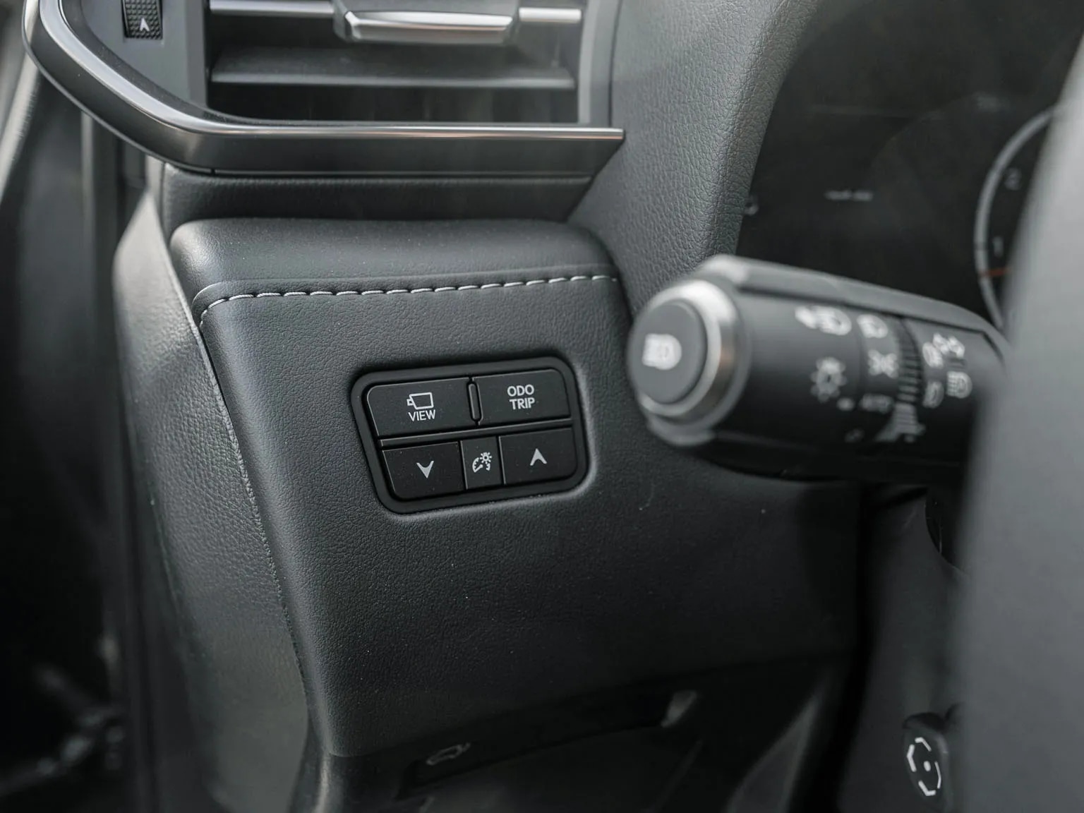 2026 Lexus LX600 F-Sport 3.5L 6 Cyl Petrol 4WD AT - Beyond Autos - www.beyondautos.com