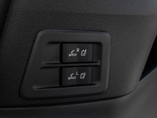 2026 Lexus LX600 Signature 3.5L 6 Cyl Petrol 4WD AT - Beyond Autos - www.beyondautos.com