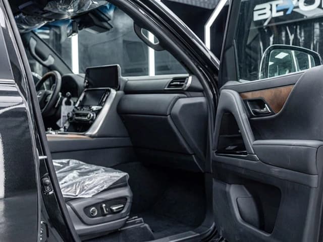 2026 Lexus LX700h VIP 3.5L 6 Cyl HEV 4WD AT - Beyond Autos - www.beyondautos.com