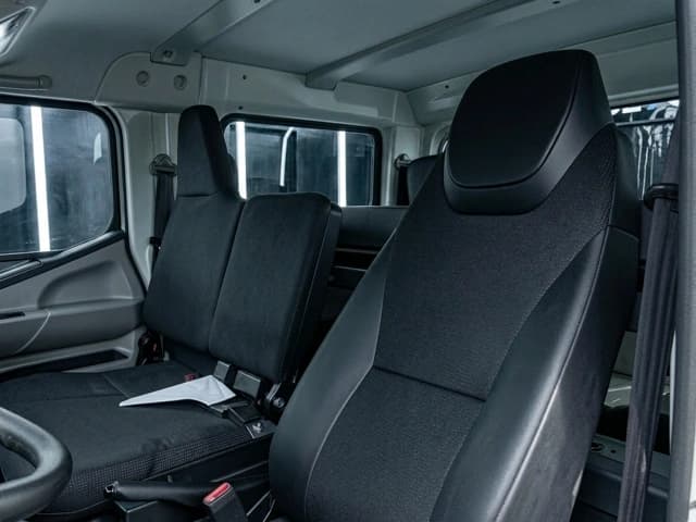 2026-Mitsubishi-Fuso-Canter-4.2L-V6-Diesel-Double-Cabin-Beyond-Autos-www.beyondautos.com
