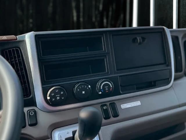 2026-Mitsubishi-Fuso-Canter-4.2L-V6-Diesel-Double-Cabin-Beyond-Autos-www.beyondautos.com