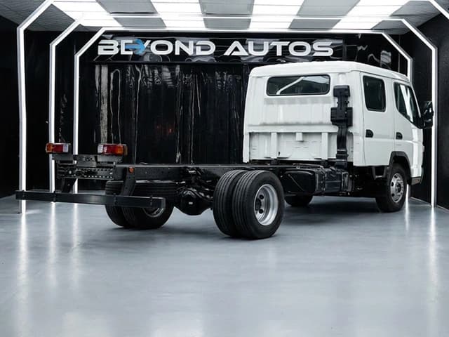 2026-Mitsubishi-Fuso-Canter-4.2L-V6-Diesel-Double-Cabin-Beyond-Autos-www.beyondautos.com