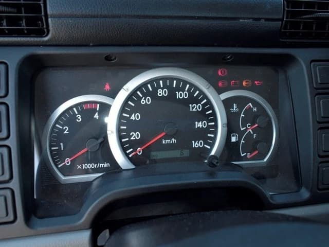 2026 Mitsubishi Canter Single Cabin Cargo 4.2L 4 Cyl Diesel RWD MT - Beyond Autos - www.beyondautos.com