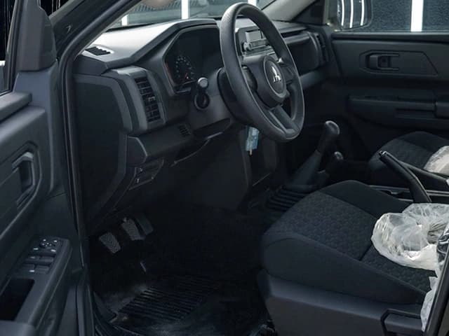 2026 Mitsubishi L200 Basic 2.4L 4 Cyl Petrol 4WD MT - Beyond Autos - www.beyondautos.com