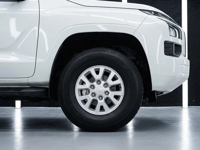 2026 Mitsubishi L200 GL 2.4L Turbo 4 Cyl Diesel 4WD MT - Beyond Autos - www.beyondautos.com
