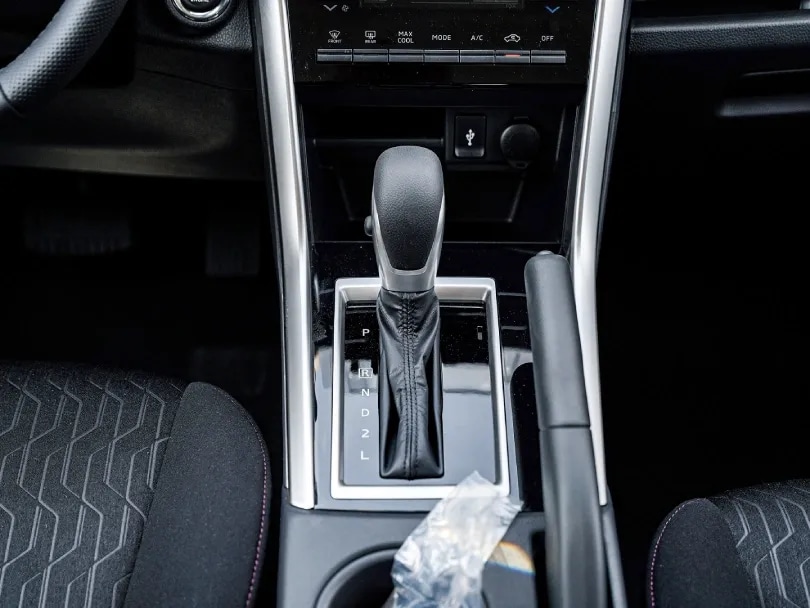 2026 Mitsubishi Xpander Cross High Line 1.5L 4 Cyl Petrol FWD CVT - Beyond Autos - www.beyondautos.com