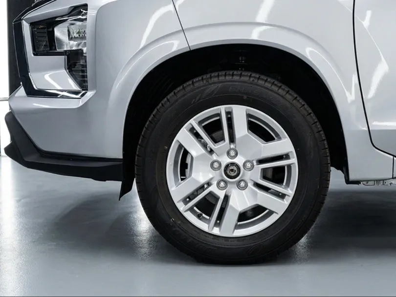 2026 Mitsubishi Xpander Mid line 1.5L L4 Petrol AT - Beyond Autos - www.beyondautos.com