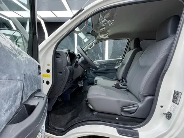 2026 Nissan-Urvan-2.5L 4 Cyl Diesel RWD AT - Beyond Autos - www.beyondautos.com