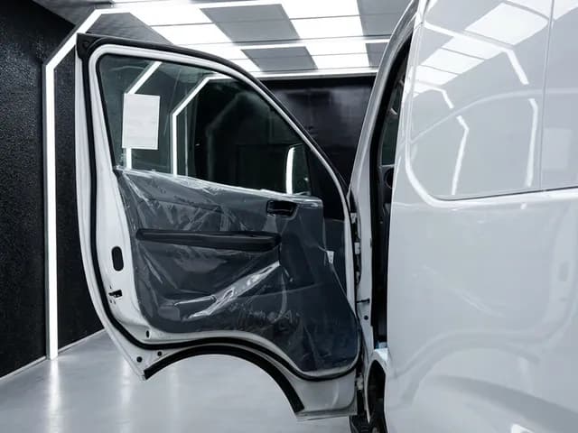 2026 Nissan-Urvan-2.5L 4 Cyl Diesel RWD AT - Beyond Autos - www.beyondautos.com