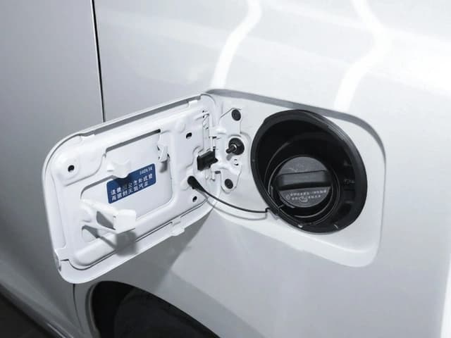 2026 Toyota Alphard Premium 2.5L 4 Cyl Hybrid 4WD CVT - Beyond Autos - www.beyondautos.com