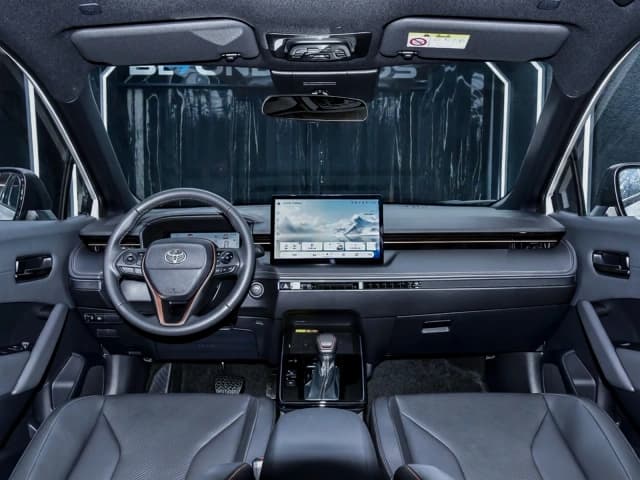 2026 Toyota Frontlander 2.0L E-CVT Luxury Edition HEV FWD AT - Beyond Autos - www.beyondautos.com