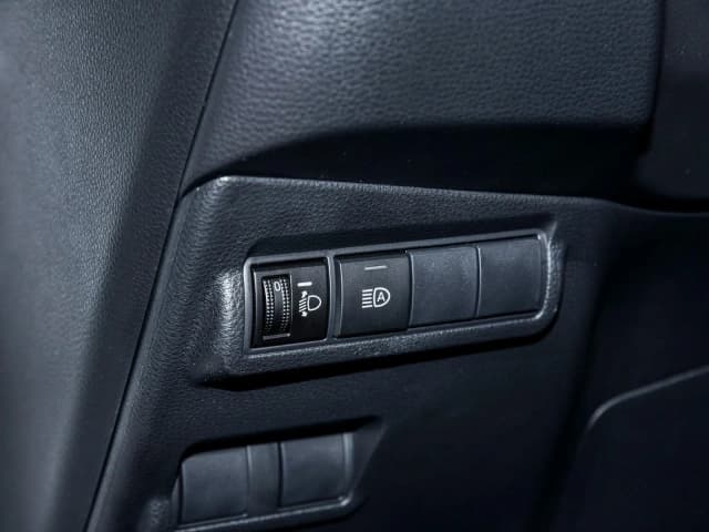 2026 Toyota Frontlander 2.0L E-CVT Luxury Edition HEV FWD AT - Beyond Autos - www.beyondautos.com