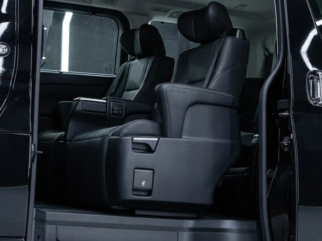 2026 Toyota Granvia Premium 3.5L 6 Cyl Petrol RWD AT - Beyond Autos - www.beyondautos.com